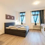 Apartmán Modernes Mit Kueche, Wlan & Gemeinschaftsbad